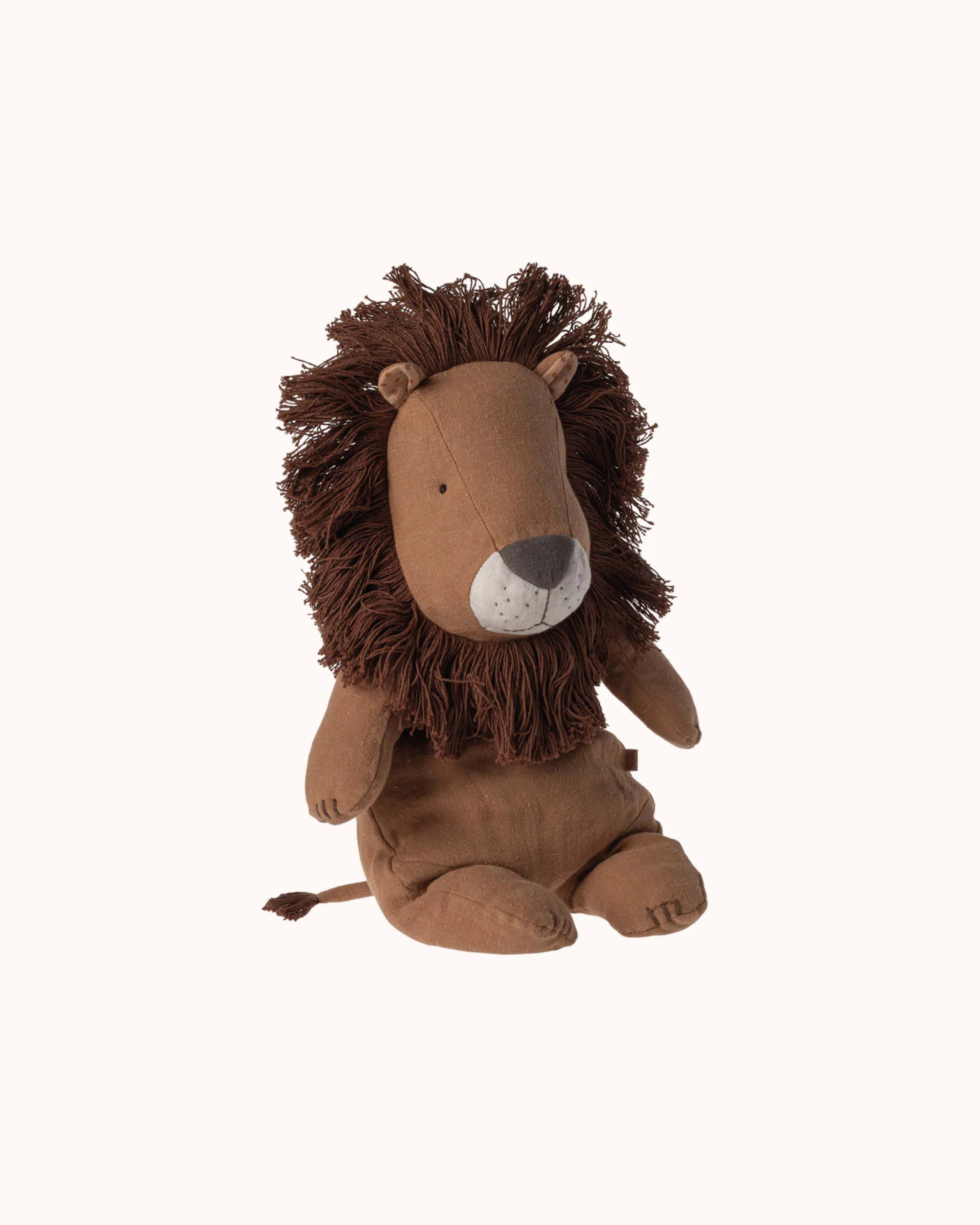 Löwe Kuscheltier