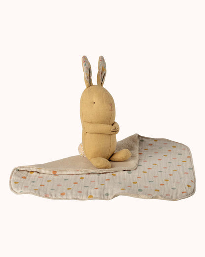 Lullaby Friends Mini Hase in cremegelb