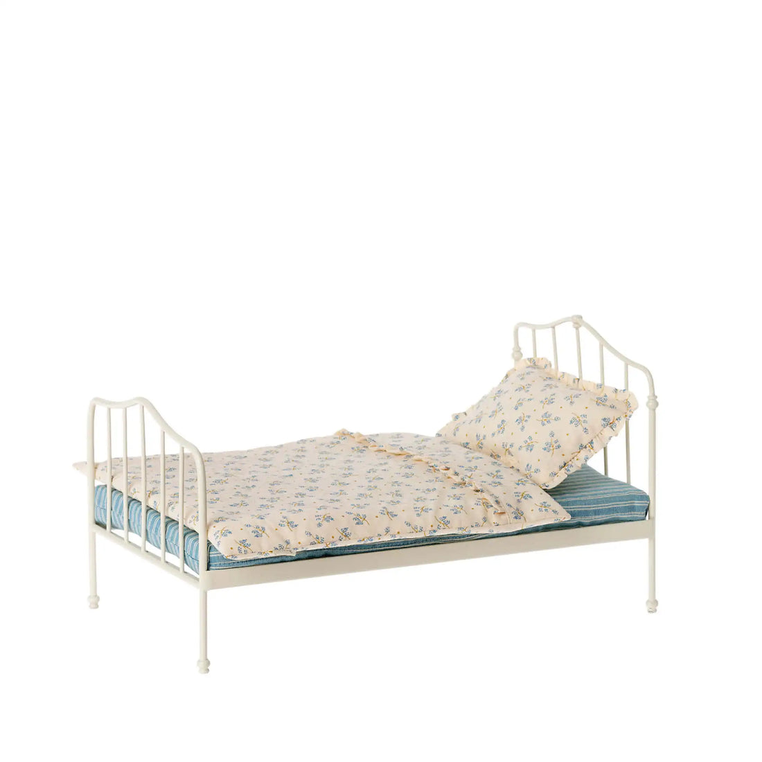 Teddy &amp; Rabbit Bed in blue