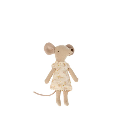 Nightgown for big Sister Mouse