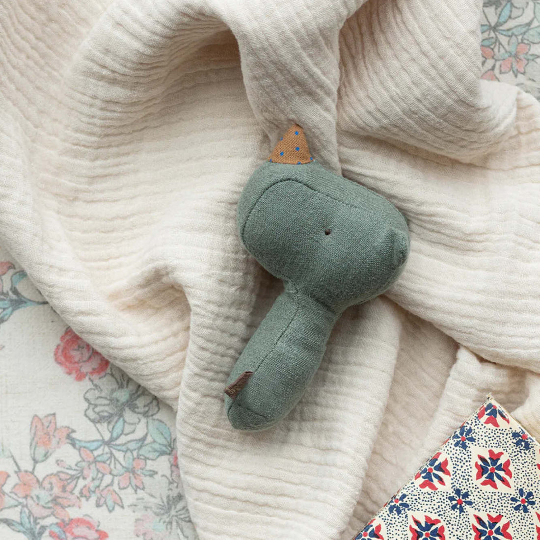 Lullaby Friends Rattle Rhino in pine