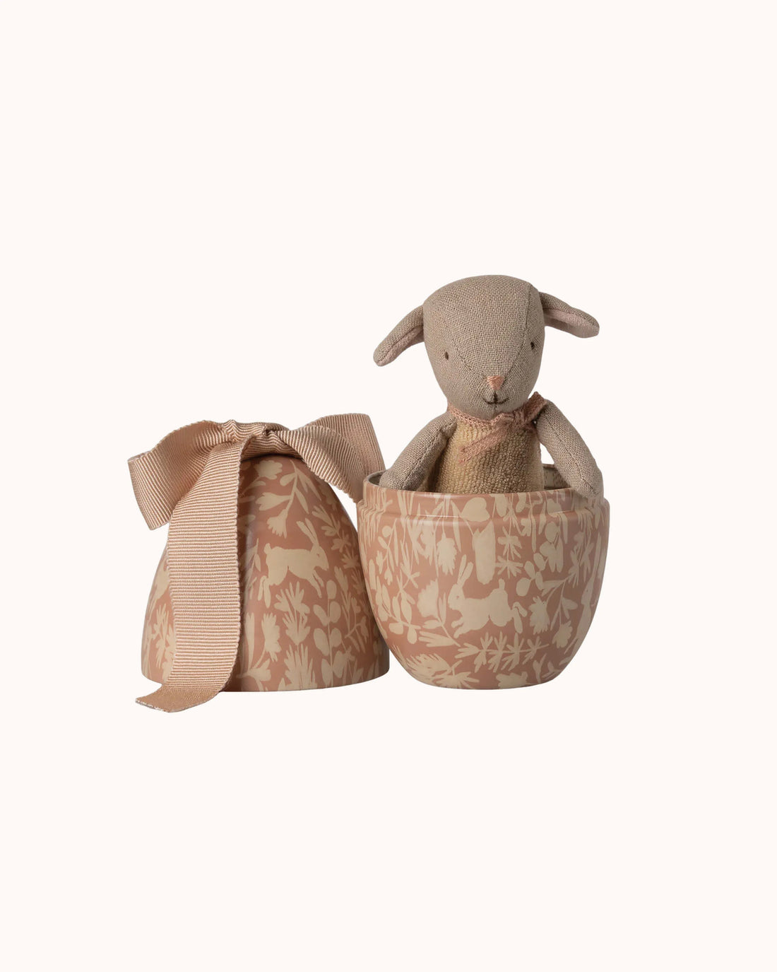 Micro Lamb with Easter Egg in powder