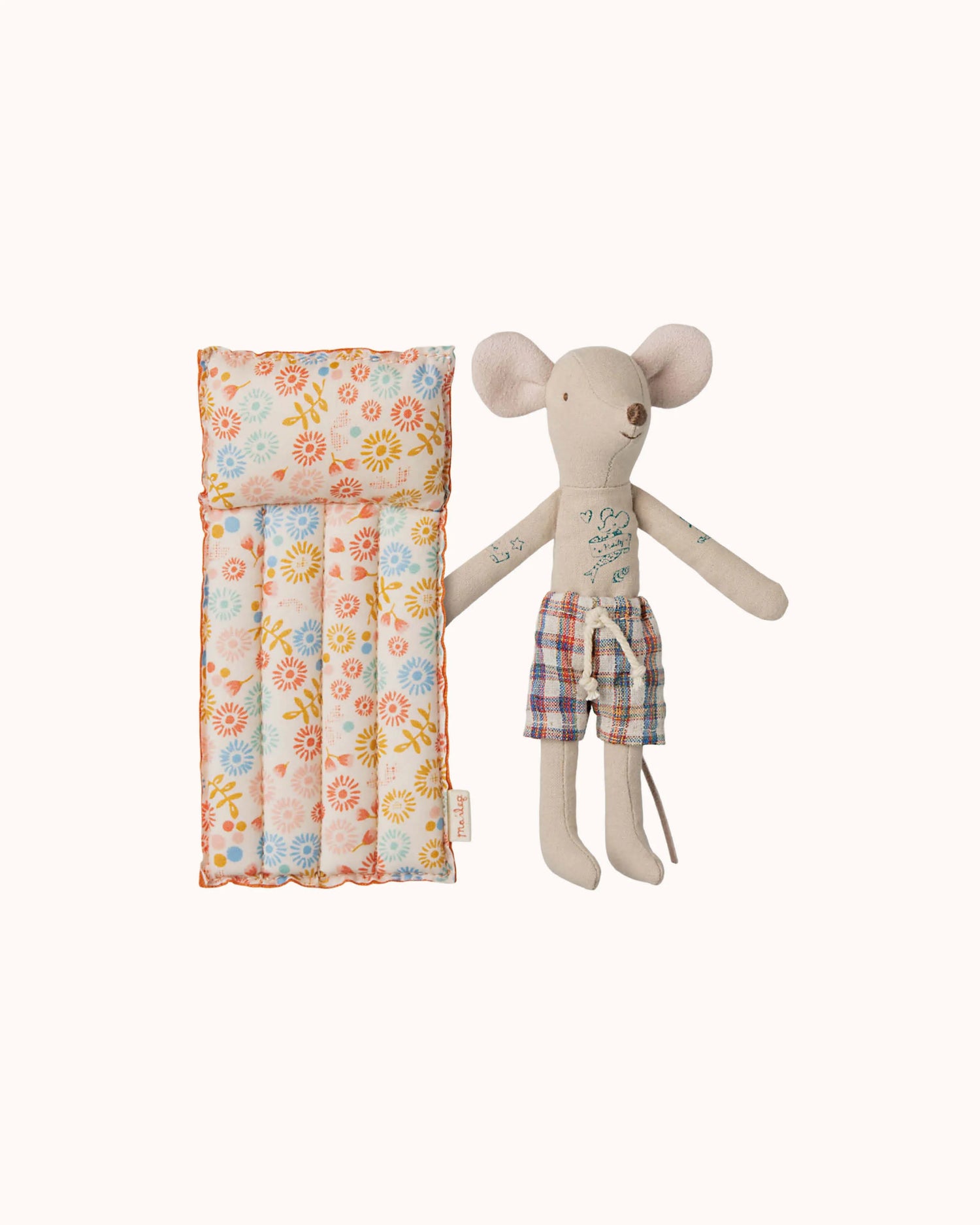 Dad Beach Mouse with Air Mattress