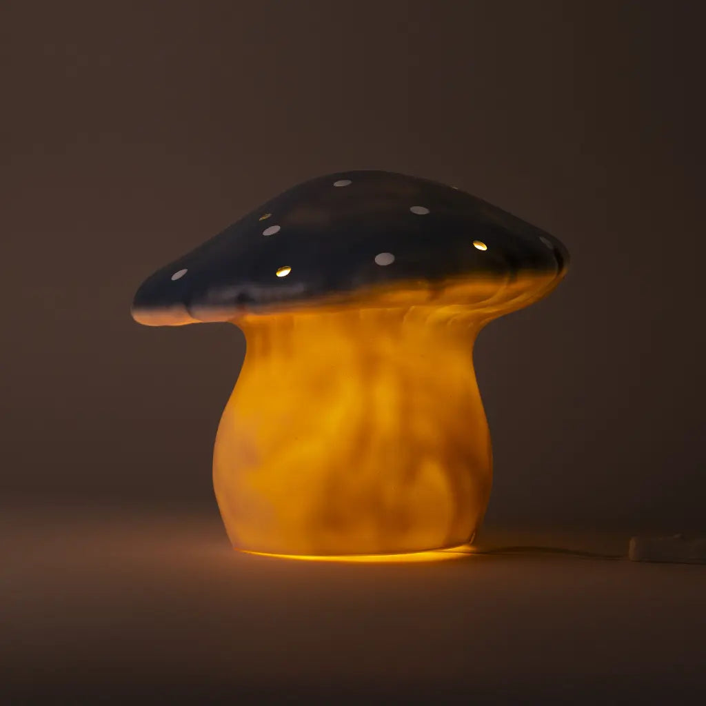 Große Pilzlampe in jeans