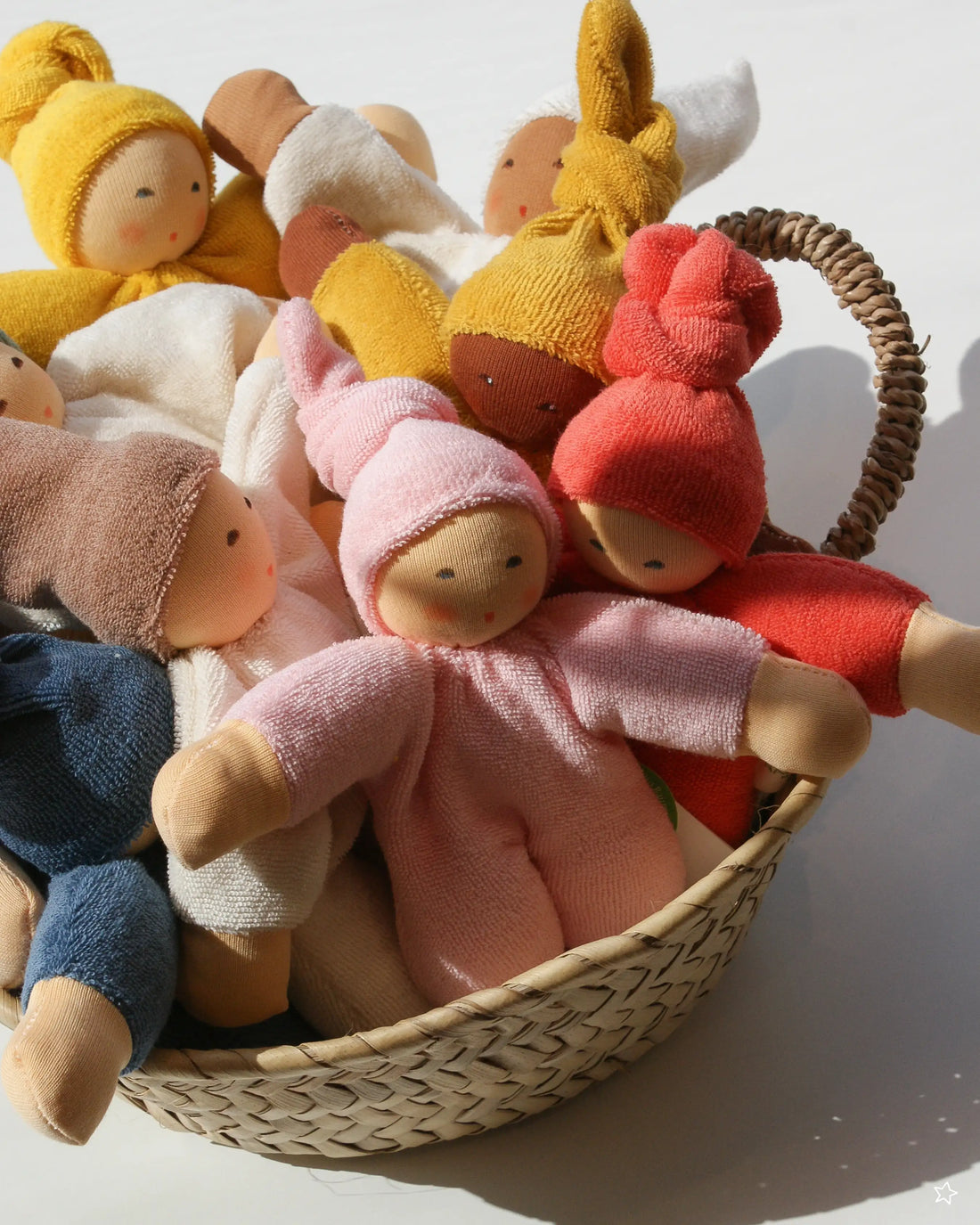 Stoffpuppe in rosa