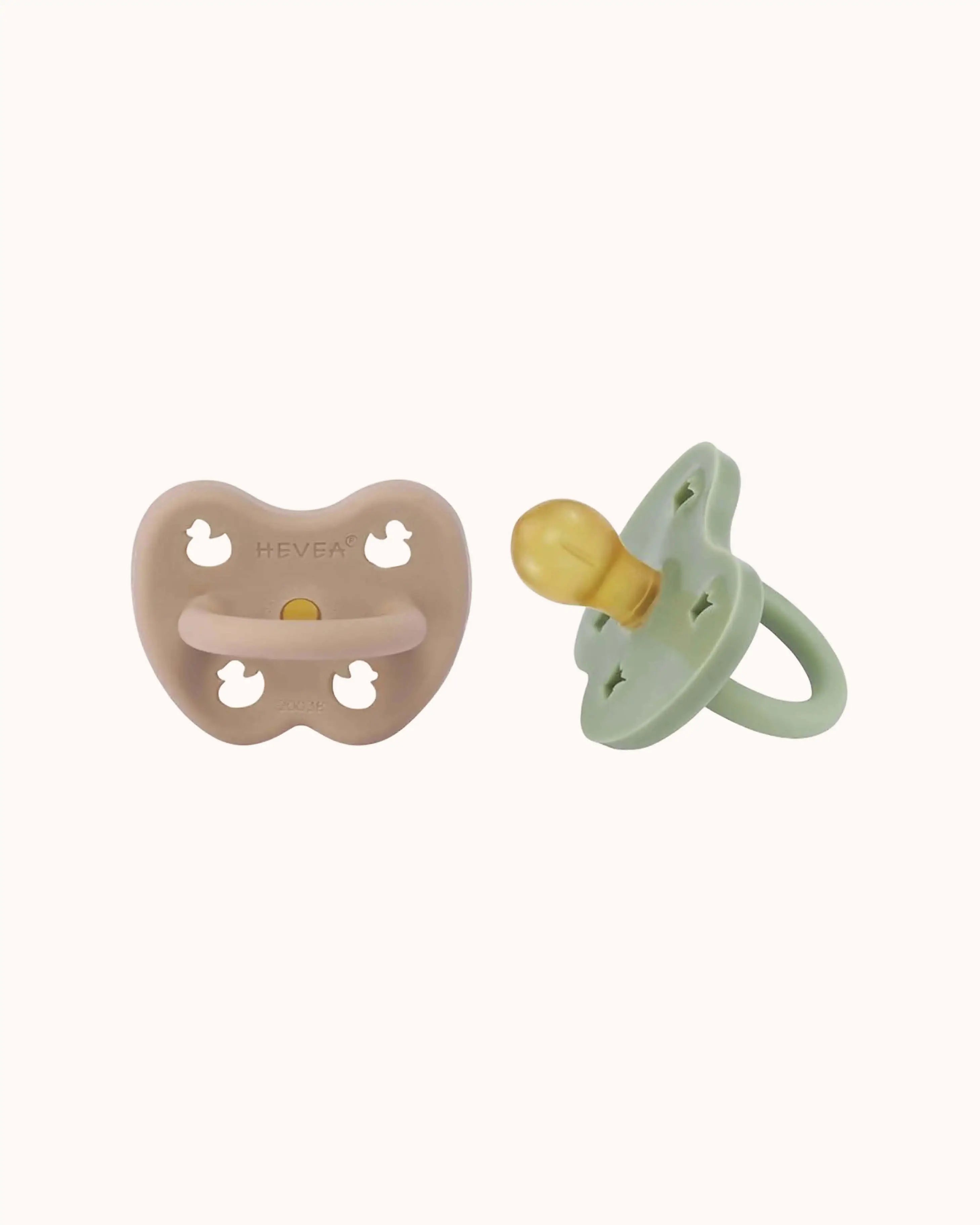 Schnuller Set in tan beige/moss green