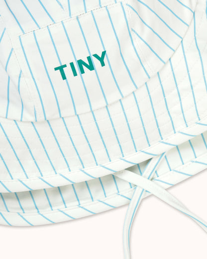 Bucket Hat in cyan striped