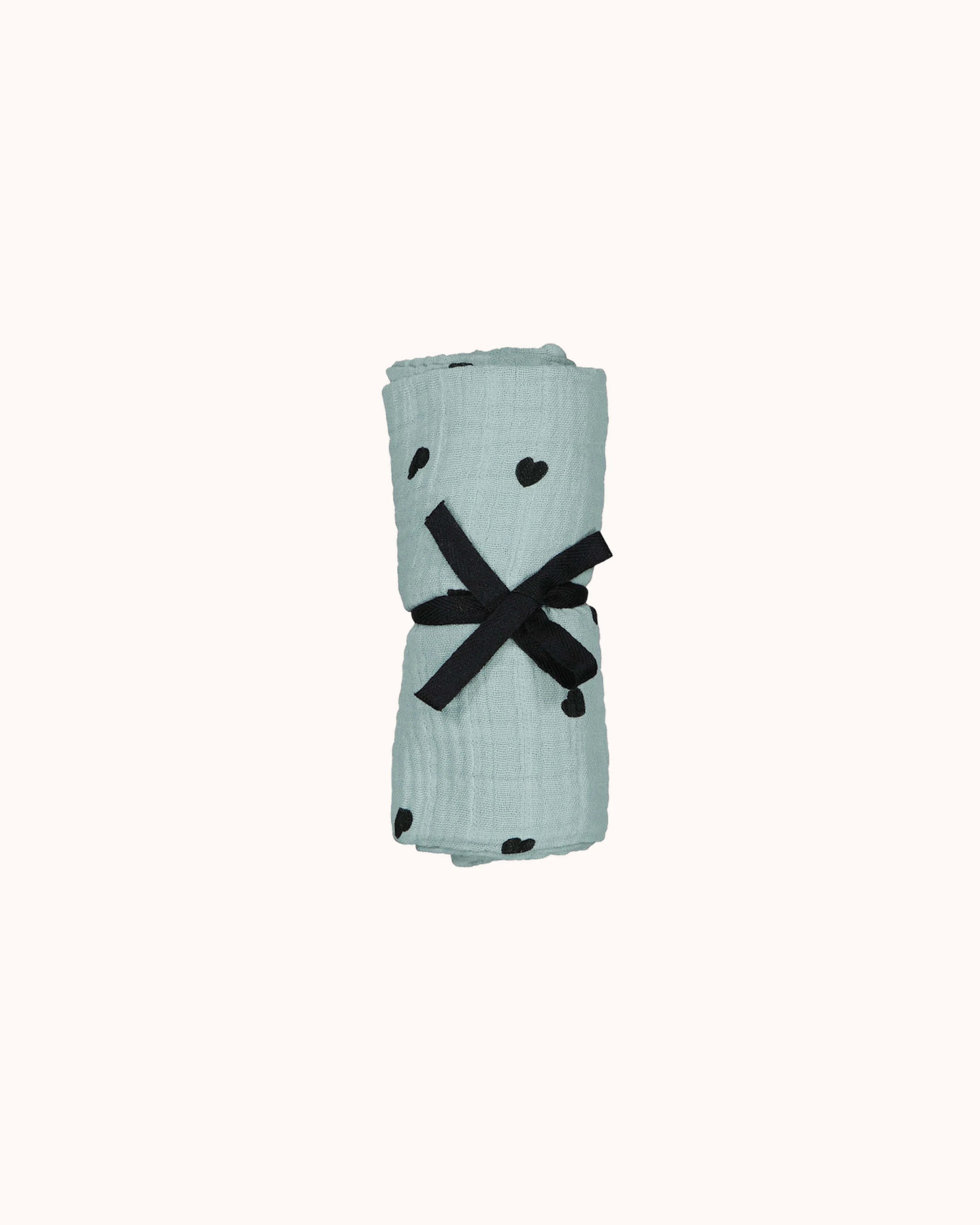 Musselin Swaddle Bianca in black heart blue