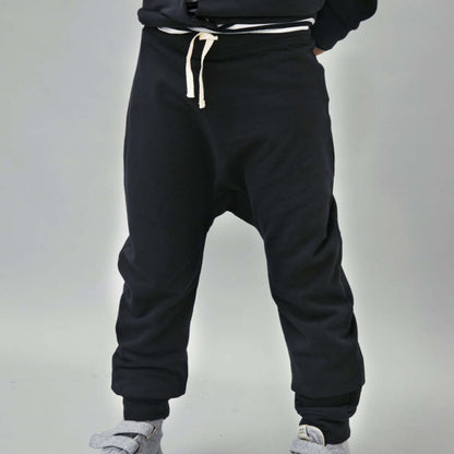 Sweathose in nearly black