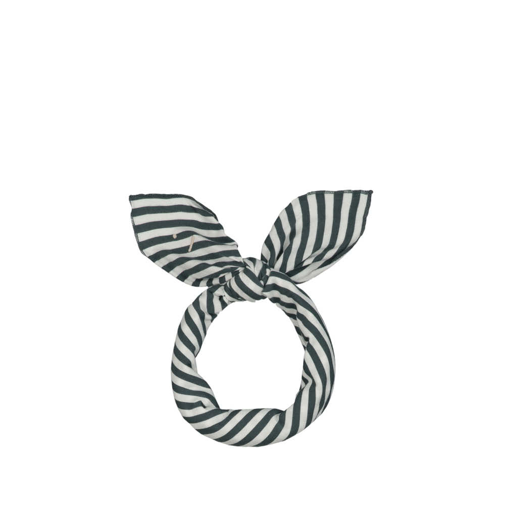 Cloth in blue grey/off white