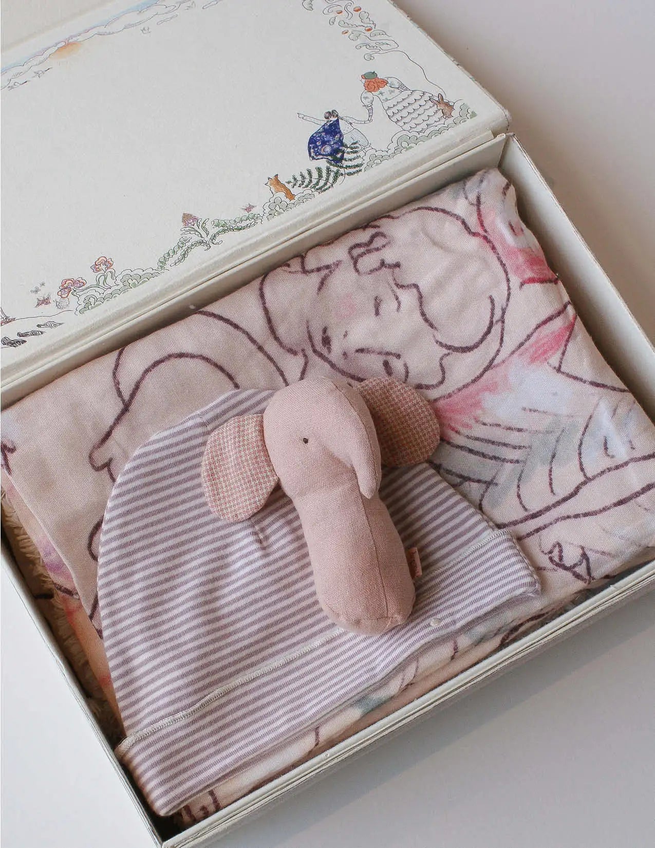 Lullaby Friends Rattle rose Elephant