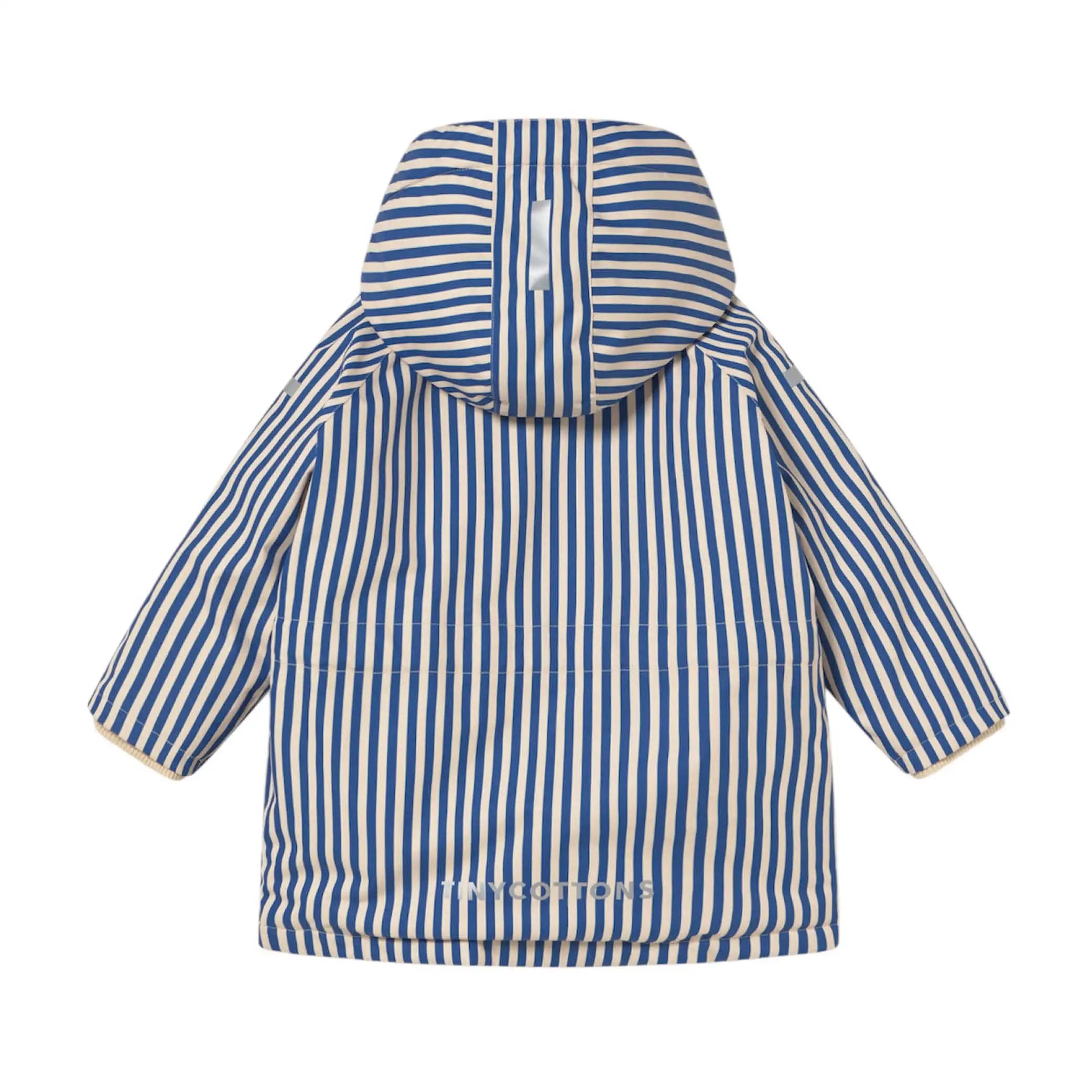 Schneejacke in blau gestreift