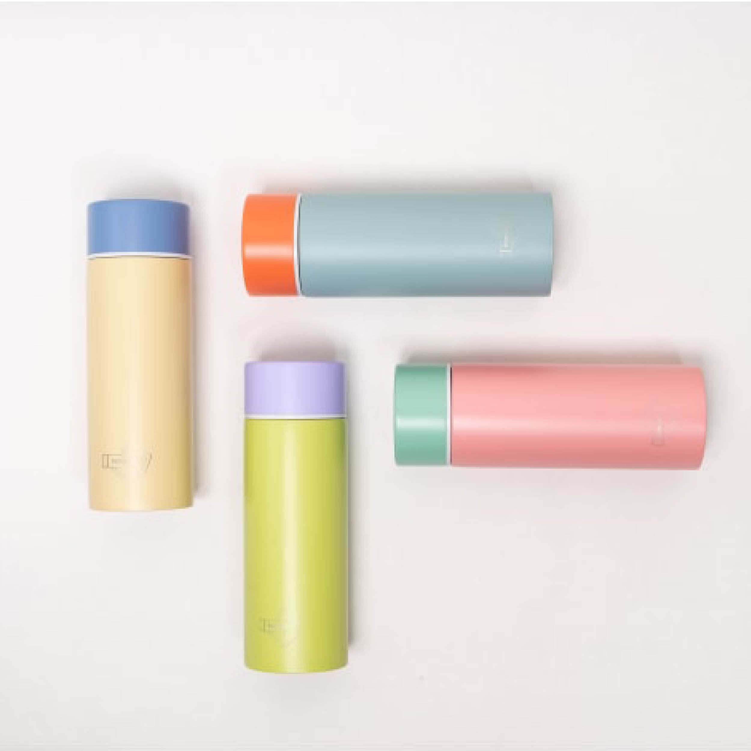 Small thermos bottle in cream/blue mix