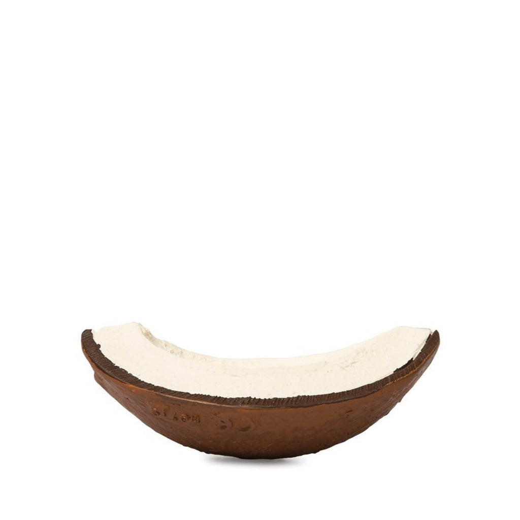 Baby Beißring Teether Coco die Kokosnuss aus Naturkautschuk und von Hand bemalt mit speiseechten Farben - 100% natürlich von Oli und Carol bei kinder und konsorten Düsseldorf