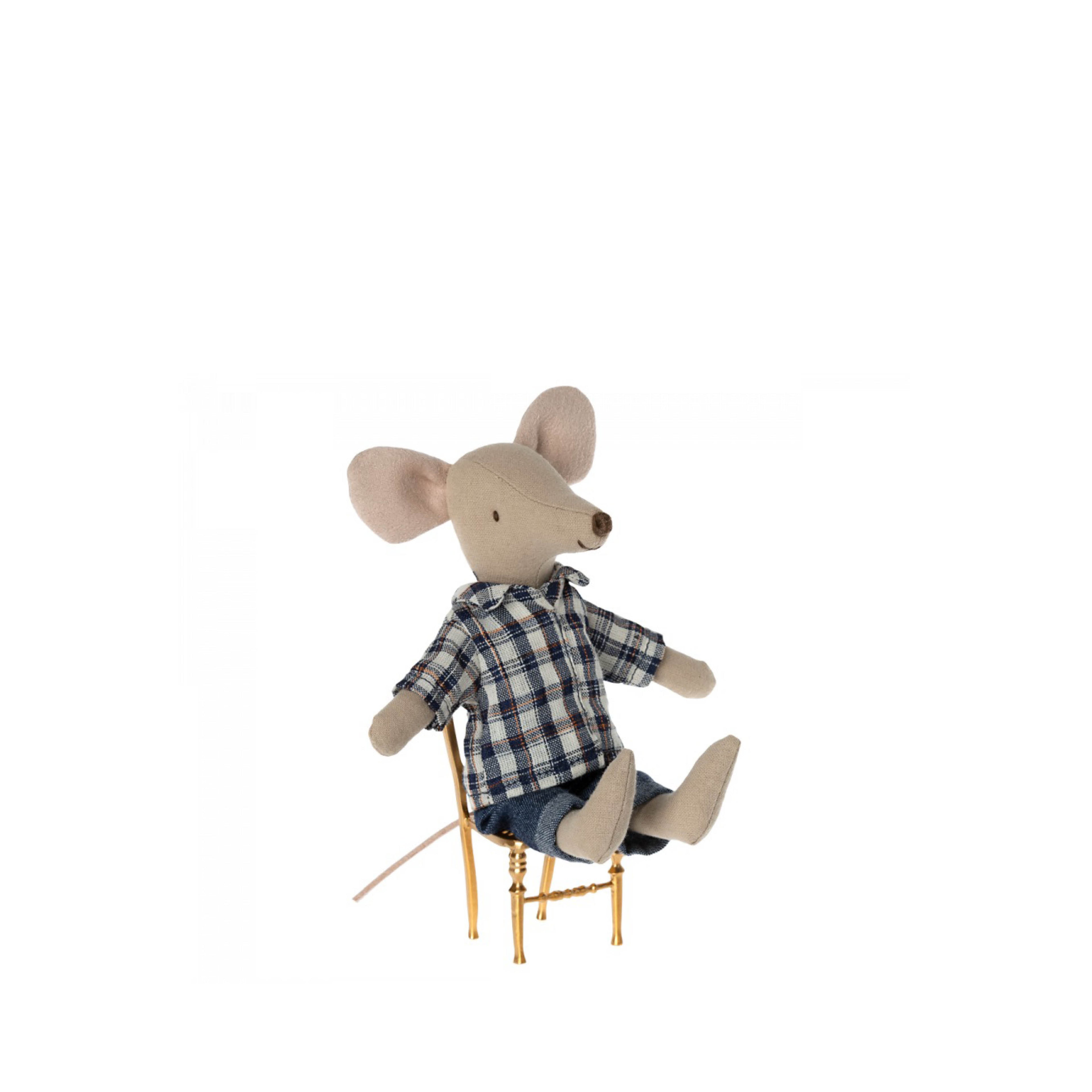 Dad Mouse in blue checkered