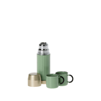 Mice, thermos and cups in mint