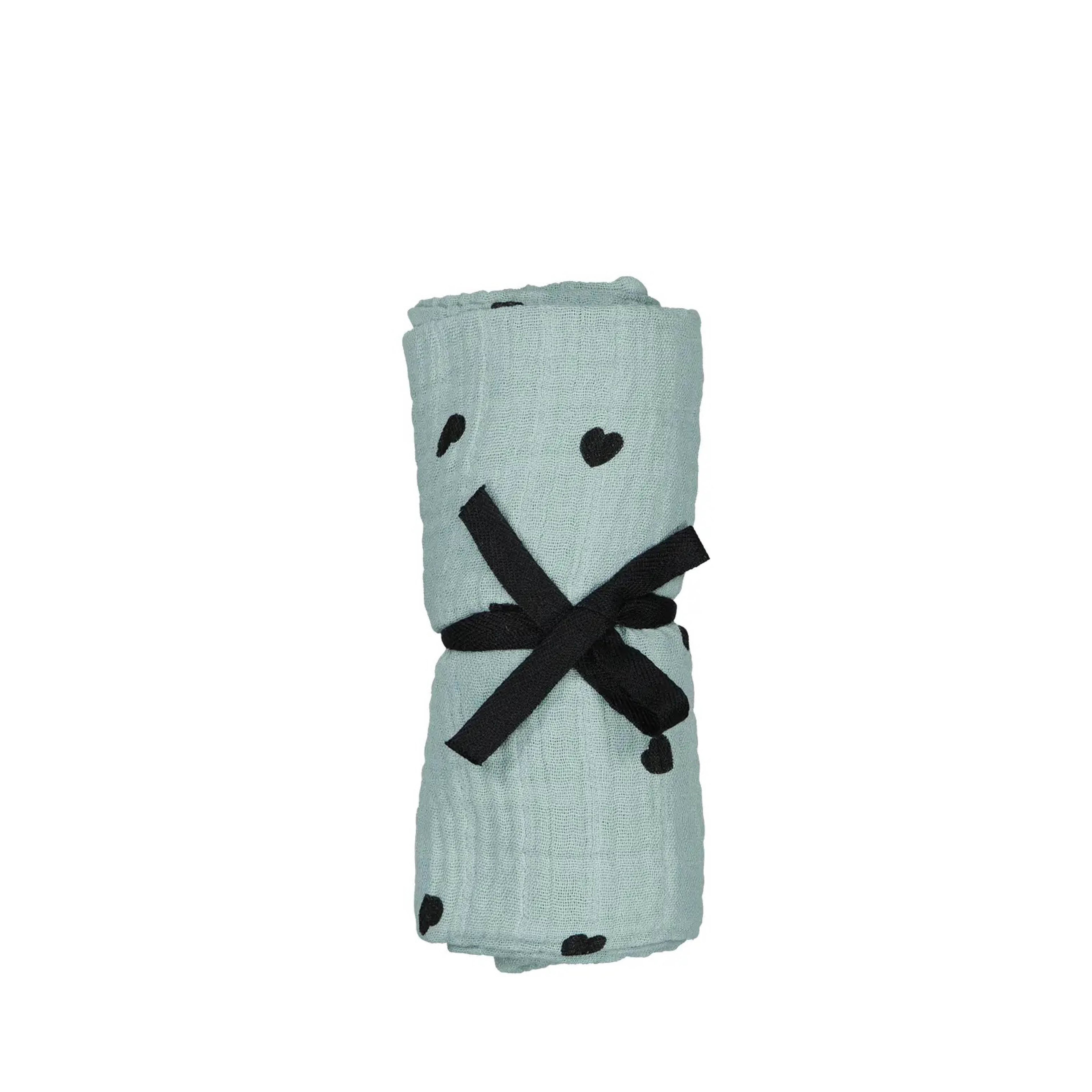 Muslin Swaddle Bianca in black heart blue spray