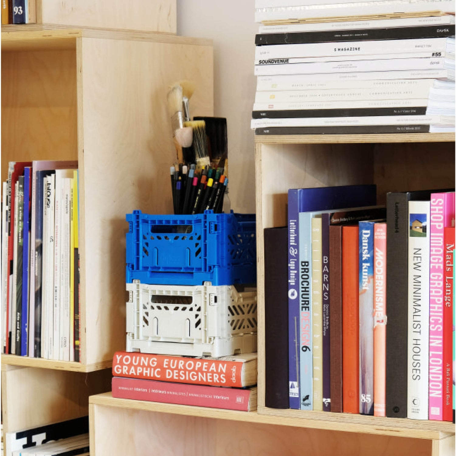 Organisation Klappbox Klappkiste in electric blue von Aykasa bei kinder und konsorten concept store in düsseldorf