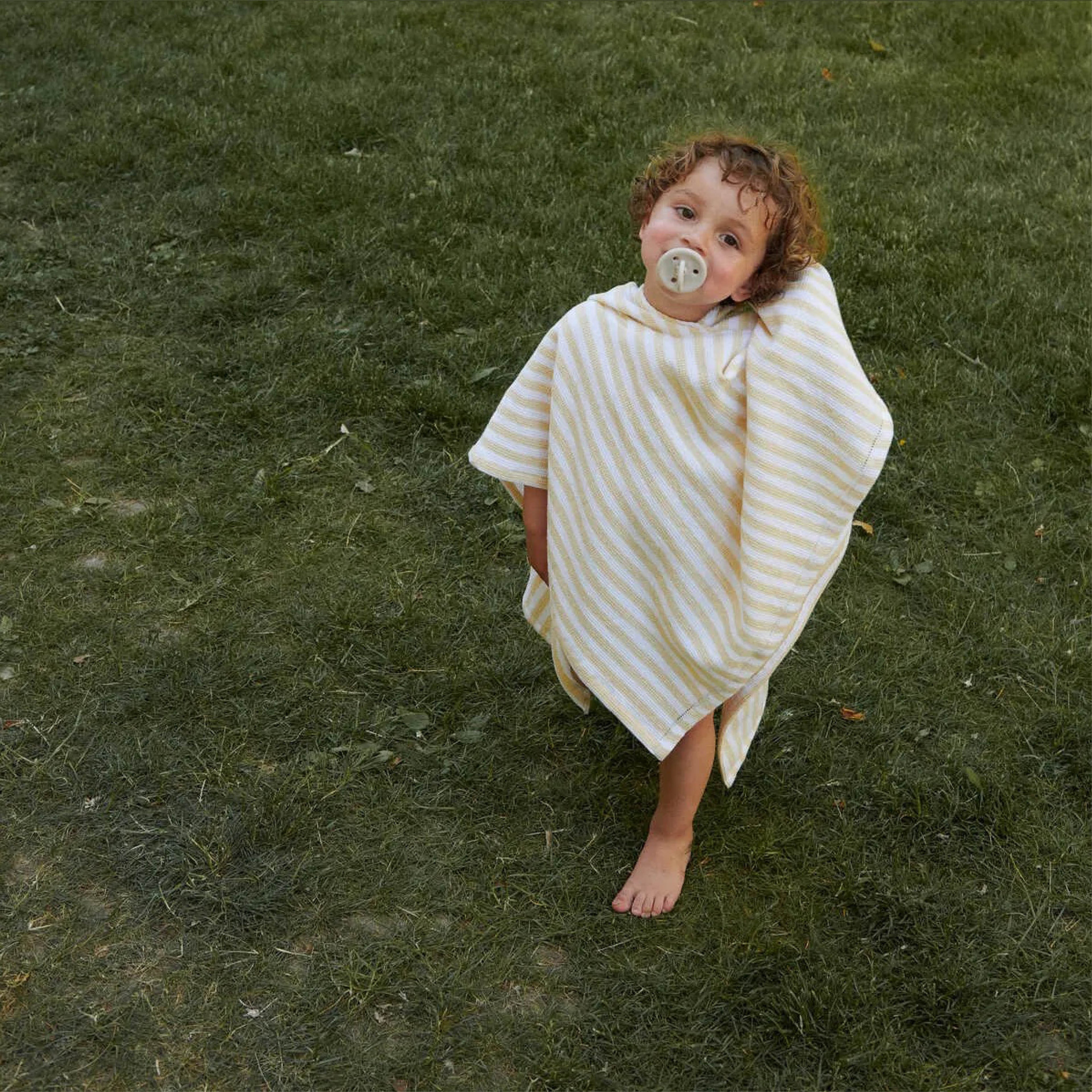 Paco hooded poncho in crisp white/sandy striped