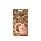 Baby Beißring Teether Oli & Carol x Donna Wilson Katze aus Naturkautschuk und von Hand bemalt mit speiseechten Farben - 100% natürlich von Oli und Carol bei kinder und konsorten Düsseldorf