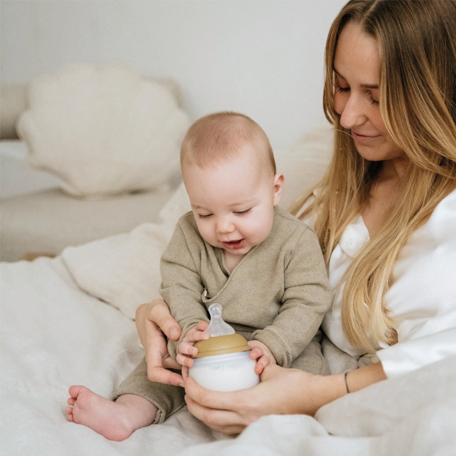 Baby und Neugeborene Antikolik Babyflasche in oats 150ml aus BPA frei medizinischem Silikon ohne Plastik von Elke bei kinder und konsorten düsseldorf