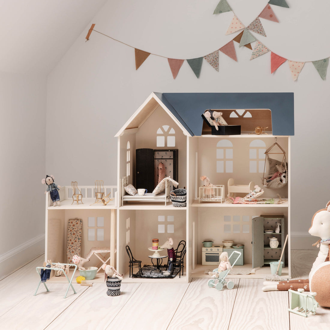 Holz Anbau für das Mäuse Puppenhaus von Maileg bei Kinderladen kinder und konsorten in Düsseldorf