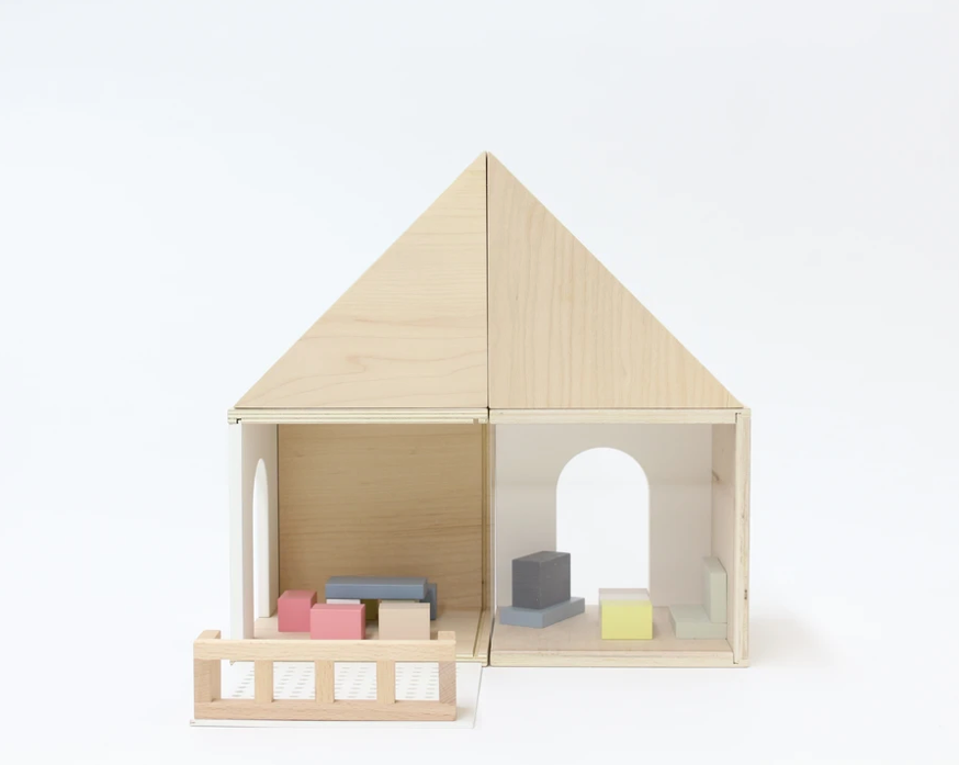 Uchi, modular house set